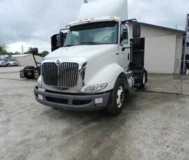 Camion En Venta Internacional 2013 De Ejes Simple * Diesel Internacional De Turbo * 350 Hp En Sanford Florida 32771 Estados Unidos