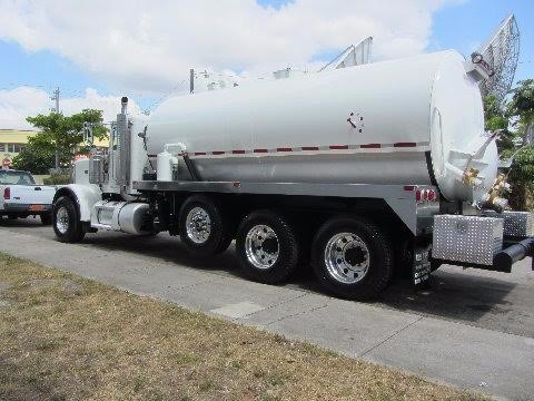 Camiones En Venta 2012 PETERBILT 388 Sewer Trucks, Vacuum Truck, Septic, Miami, Florida