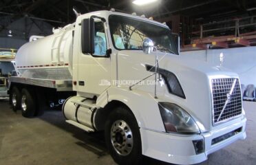 Camiones En Venta 2007 VOLVO VNL64T300 Sewer Trucks, Vacuum Truck, Septic, Miami, Florida