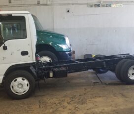 Camiones En Venta 2004 ISUZU NPR Cab Chassis, Miami, Florida