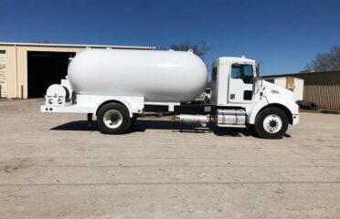 Camiones En Venta 2002 KENWORTH T300 Tanker Truck, LPG Tank Truck, Miami, Florida