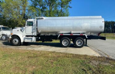 Camiones En Venta 2002 PETERBILT 357 Fuel Truck – Lube Truck, Tanker Truck, Miami, Florida