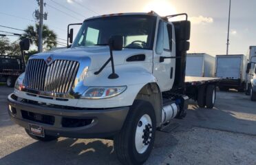 Camiones En Venta 2016 INTERNATIONAL 4300 Flatbed Truck, Miami, Florida