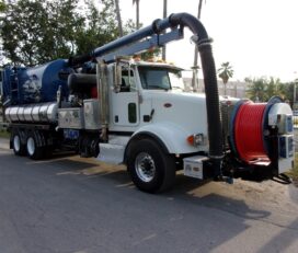 Camiones En Venta 2014 PETERBILT 365 Sewer Trucks, Vacuum Truck, Septic, Miami, Florida
