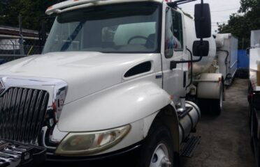 Camiones En Venta 2008 INTERNATIONAL DURASTAR 4300 Tanker Truck, LPG Tank Truck, Miami, Florida