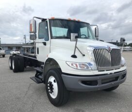 Camiones En Venta 2018 INTERNATIONAL 4400 Cab Chassis, Miami, Florida