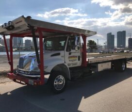 Camiones En Venta 2009 International 4400 Rollback Tow Truck, Miami, Florida