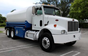 Camiones En Venta 2003 PETERBILT 330 Waste Oil Trucks, Tanker Truck, Oil Tank Truck, Miami, Florida