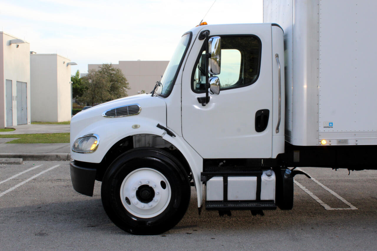 Camiones En Venta 2013 Freightliner M2 106 Box Truck – Straight Truck, Dry Van, Cutaway-Cube Van, Opa-Locka, Florida