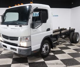 Camiones En Venta 2013 Mitsubishi Fuso FE 180 Cab Chassis, Miami, Florida