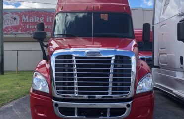 Camiones En Venta 2017 FREIGHTLINER CASCADIA Cab Chassis, Opa-Locka, Florida