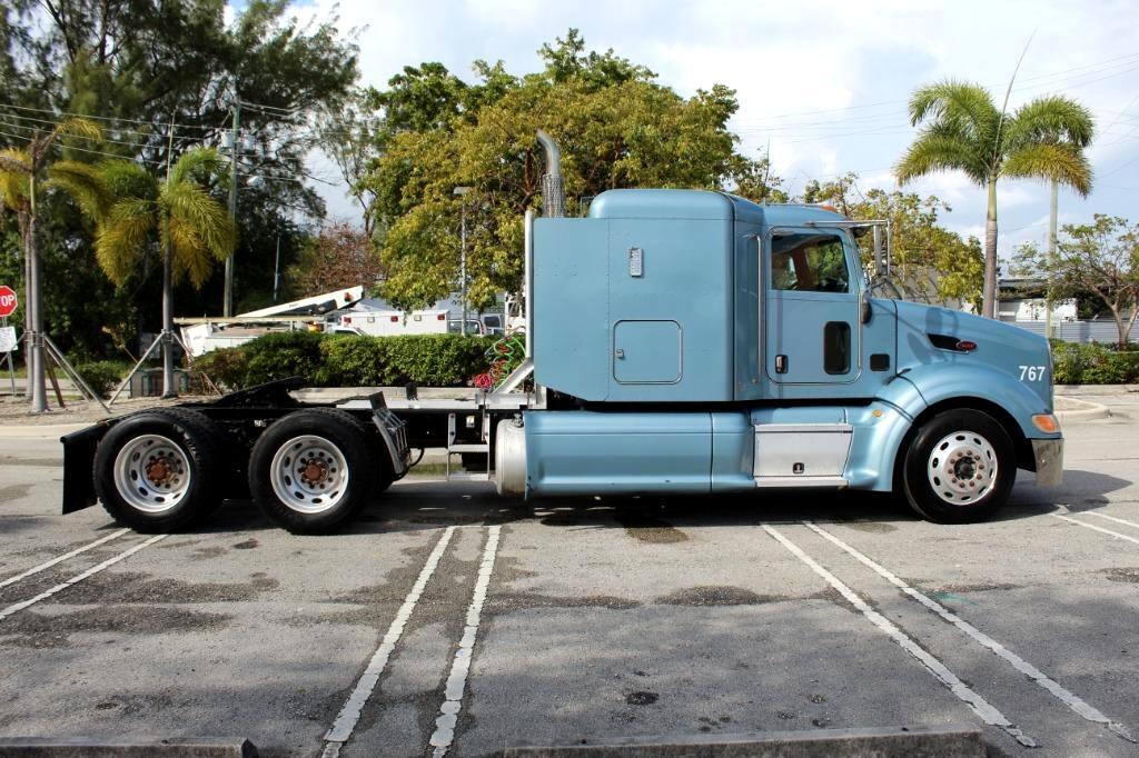 Camiones En Venta 2013 Peterbilt 386 Conventional – Sleeper Truck, Tractor, Miami, Florida