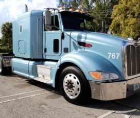 Camiones En Venta 2013 Peterbilt 386 Conventional – Sleeper Truck, Tractor, Miami, Florida