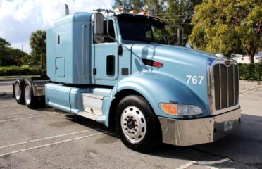 Camiones En Venta 2013 Peterbilt 386 Conventional – Sleeper Truck, Tractor, Miami, Florida