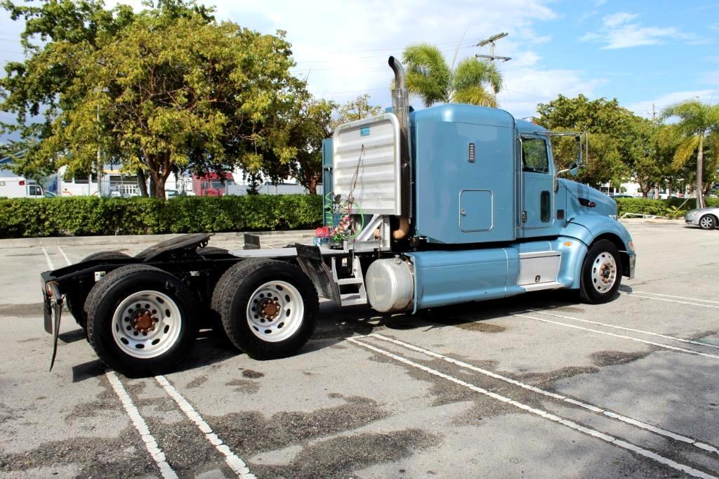 Camiones En Venta 2013 Peterbilt 386 Conventional – Sleeper Truck, Tractor, Miami, Florida