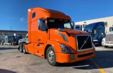 Camiones En Venta 2015 VOLVO VNL Conventional – Sleeper Truck, Dually, Tractor, Miami, Florida