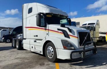 Camiones En Venta 2016 VOLVO VNL Conventional – Sleeper Truck, Dually, Tractor, Miami, Florida