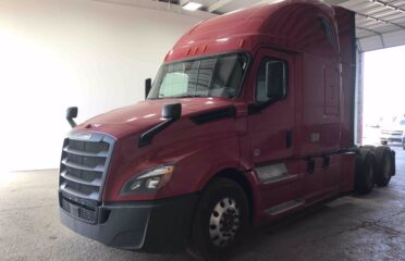 Camiones En Venta 2018 FREIGHTLINER CASCADIA Conventional – Sleeper Truck, Tractor, Opa-Locka, Florida