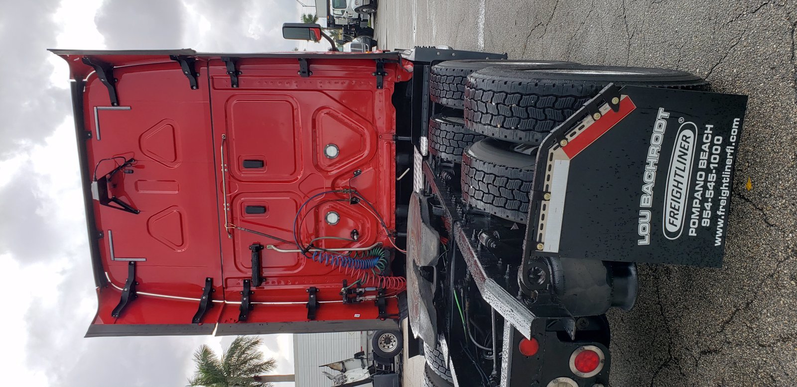 Camiones En Venta 2018 FREIGHTLINER CASCADIA Conventional – Sleeper Truck, Tractor, Miami, Florida