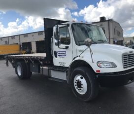 Camiones En Venta 2016 Freightliner BUSINESS CLASS M2 106 Cab Chassis, Opa-Locka, Florida