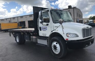 Camiones En Venta 2016 Freightliner BUSINESS CLASS M2 106 Cab Chassis, Opa-Locka, Florida