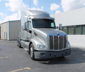 Camiones En Venta 2015 PETERBILT 579 Conventional – Sleeper Truck, Tractor, Miami, Florida
