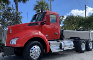 Camiones En Venta 2015 KENWORTH T880 Conventional – Day Cab, Tractor, Miami, Florida