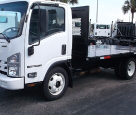 Camiones En Venta 2016 ISUZU NPR HD Flatbed Truck, Miami, Florida