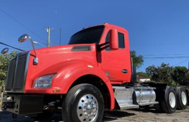 Camiones En Venta 2015 KENWORTH T880 Conventional – Day Cab, Tractor, Miami, Florida