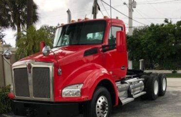 Camiones En Venta 2015 KENWORTH T880 Conventional – Day Cab, Tractor, Miami, Florida