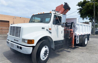 Camion de Volteo en Venta INTERNATIONAL 2001 4900  Miami, Florida Estados Unidos